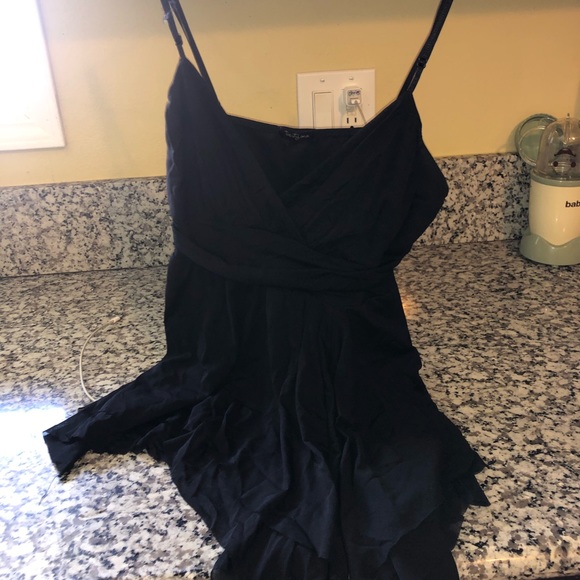 Top - Picture 2 of 3